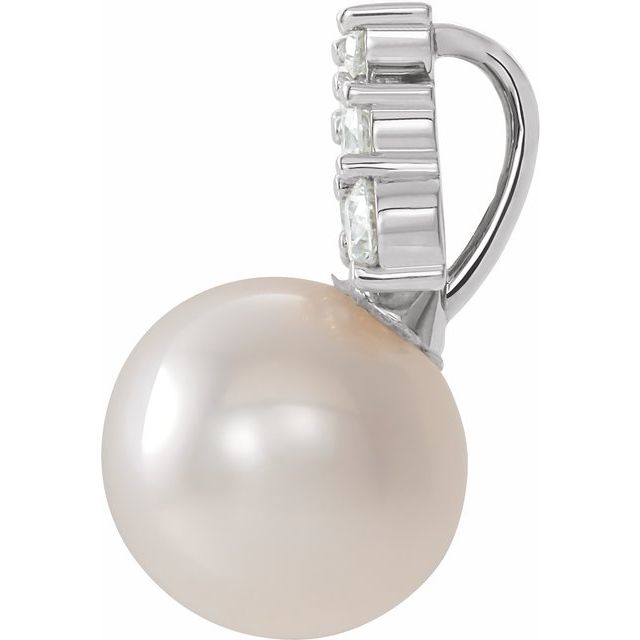 14k-white-cultured-white-freshwater-pearl-&-1/4-ctw-natural-diamond-pendant