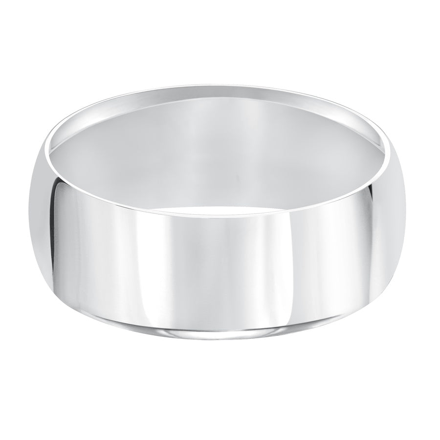 This low-dome, comfort fit band features a high polished finish for a timeless look that will last a lifetime.