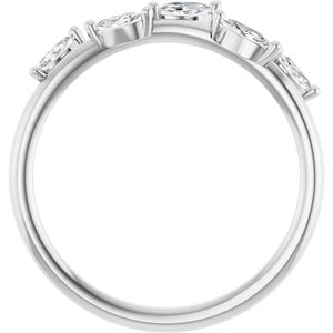 1/4 ct Diamond Leaf Ring