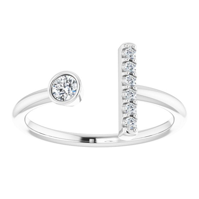 14k-white-1/6-ctw-natural-diamond-bar-ring