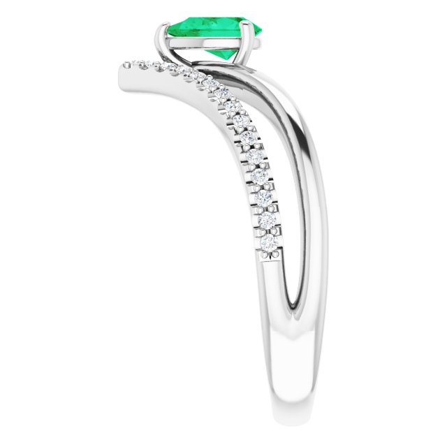 14k-white-lab-grown-emerald-&-1/6-ctw-natural-diamond-ring