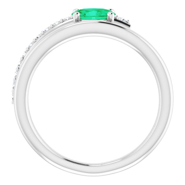 14k-white-lab-grown-emerald-&-1/8-ctw-natural-diamond-ring