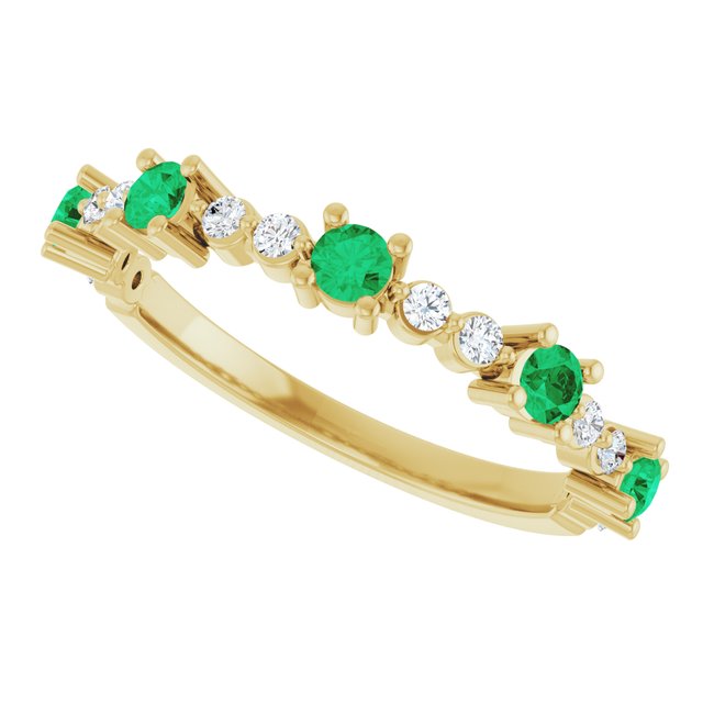14k-yellow-gold-lab-grown-emerald-&-1/6-ctw-natural-diamond-ring