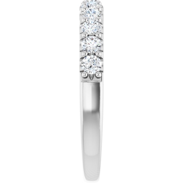 14k-white-gold-1/2-ctw-lab-grown-diamond-anniversary-band