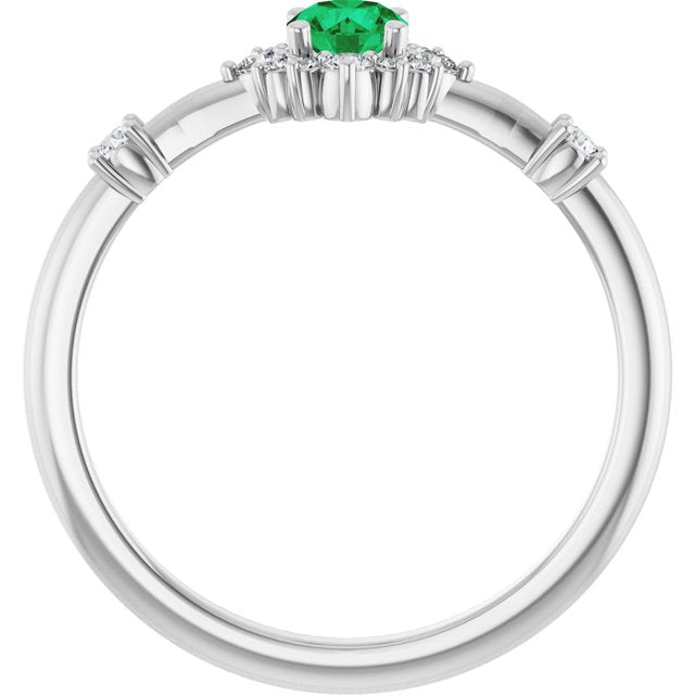 14k-white-lab-grown-emerald-&-1/6-ctw-natural-diamond-halo-style-ring