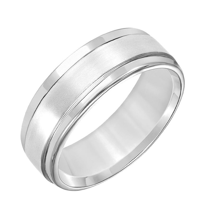 Featuring a stunning brushed finish and handsome round edges, this Comfort Fit wedding band fuses classic style with luxurious details