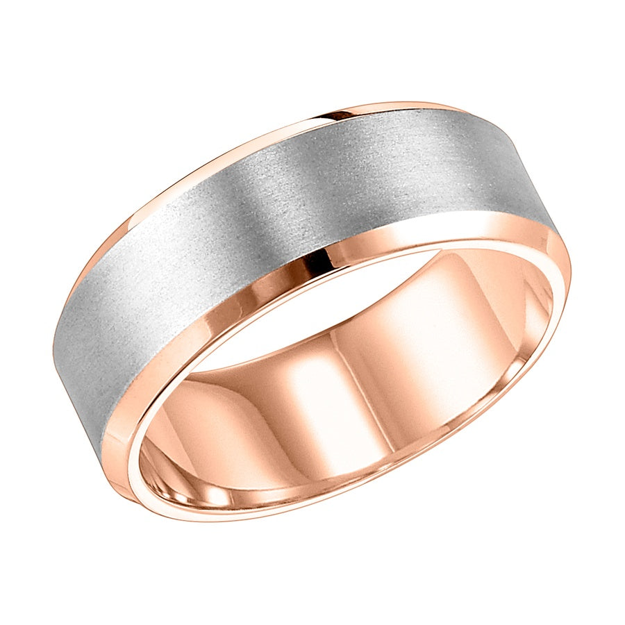 This crisp yet timeless Comfort Fit wedding features a brushed finish with beveled edge