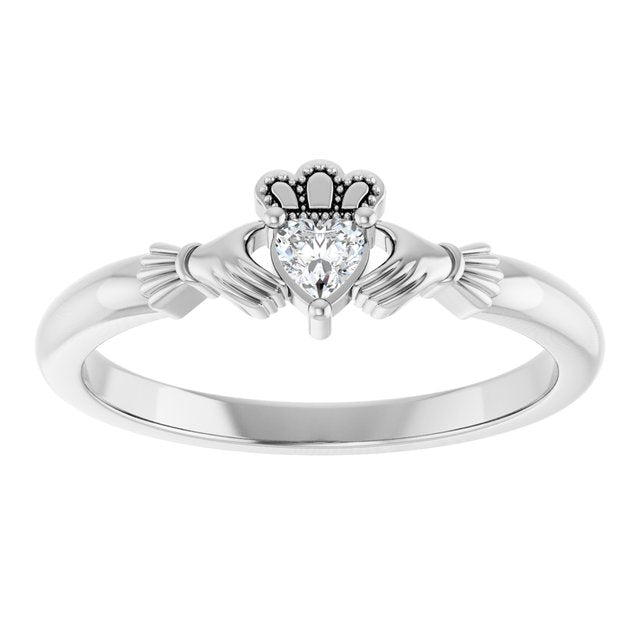 14k-white-stuller-lab-grown-moissanite™--claddagh-ring