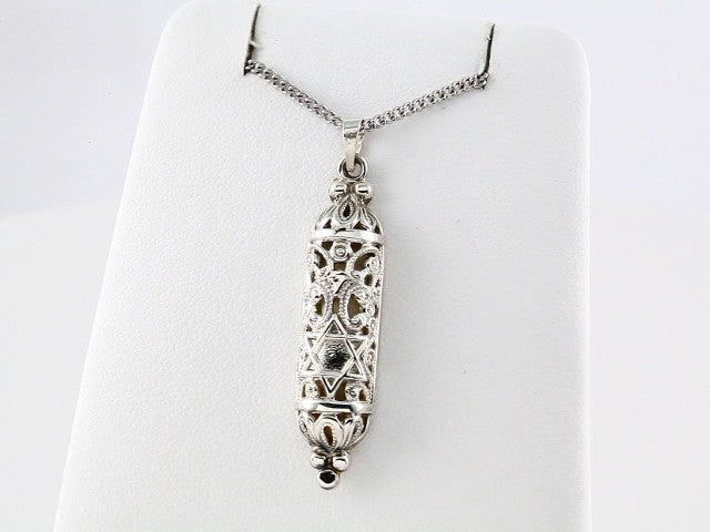 sterling-silver--mezuzah-18"-necklace-with-parchment