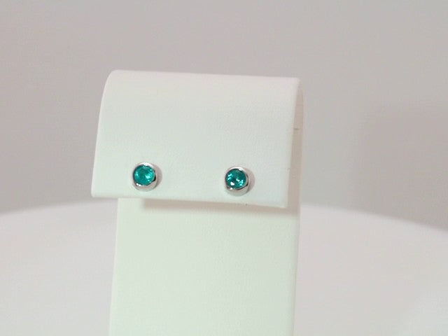 14k-white-lab-grown-emerald-bezel-set-earrings